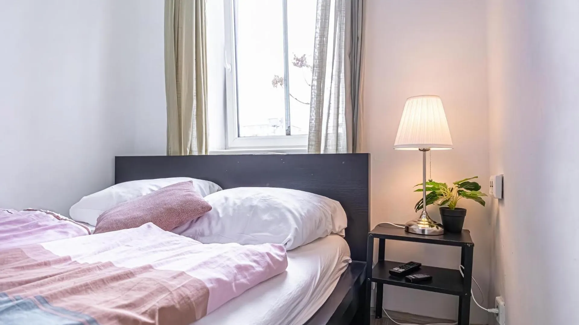 Massive 6Br Apartment At Millenium City For Big Groups Vienna Austria