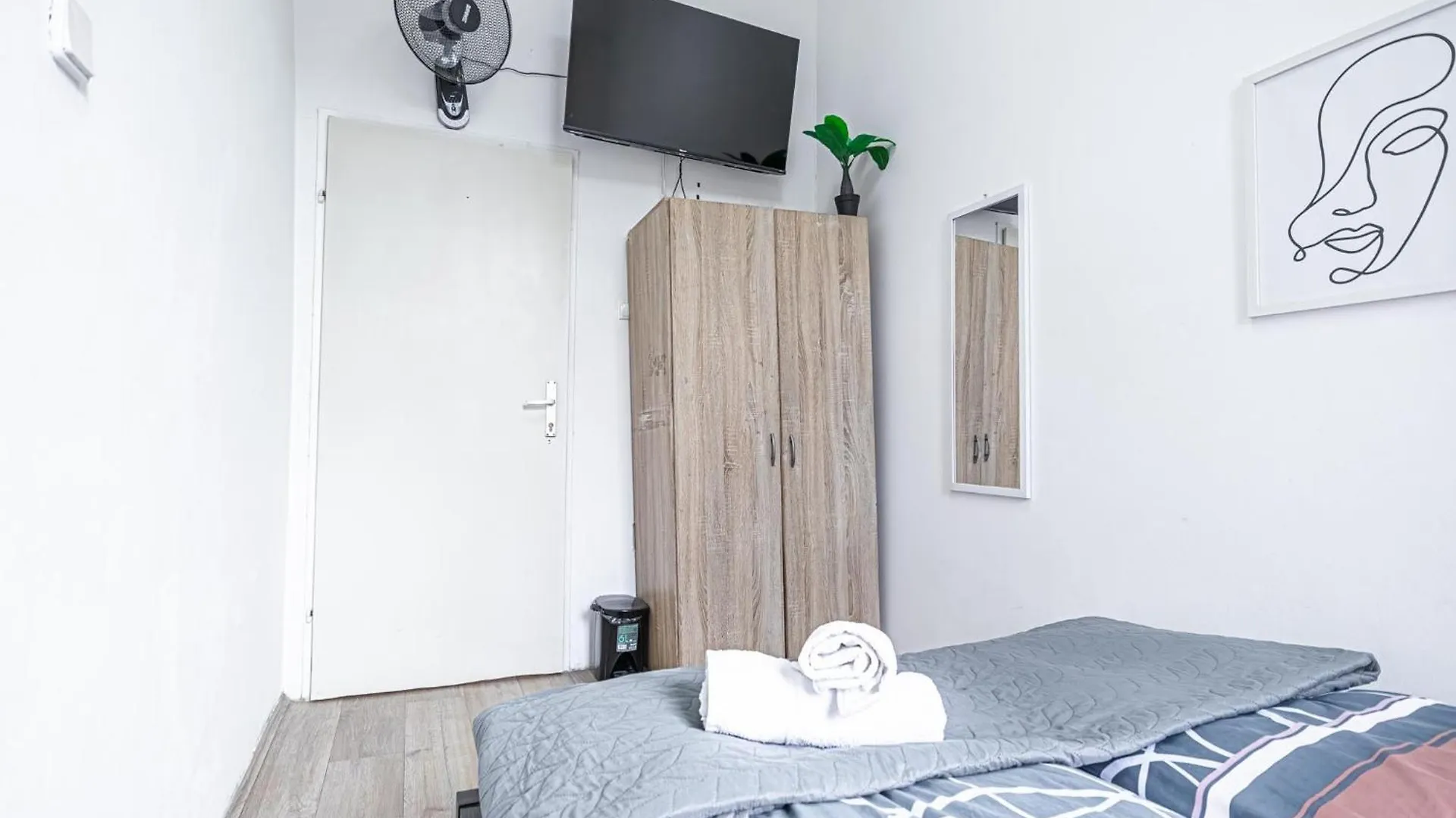 Massive 6Br Apartment At Millenium City For Big Groups Vienna
