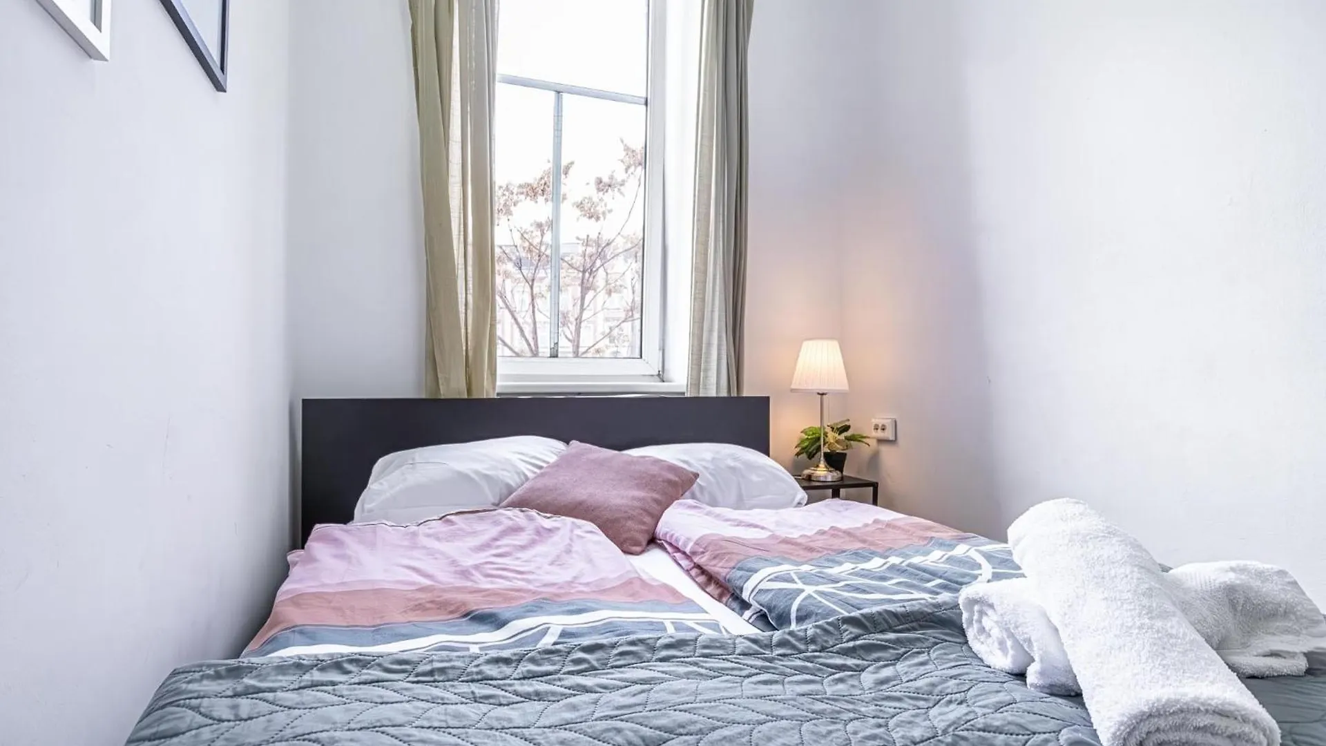 Massive 6Br Apartment At Millenium City For Big Groups Vienna 0*,